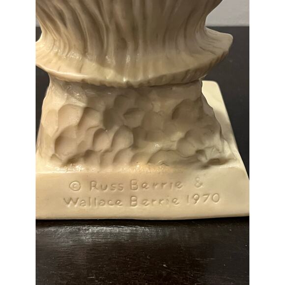 Vintage Russ Berrie Big Eyed Girl Figurine: "I Think You're Nice" Resin Statue - Picture 5 of 5